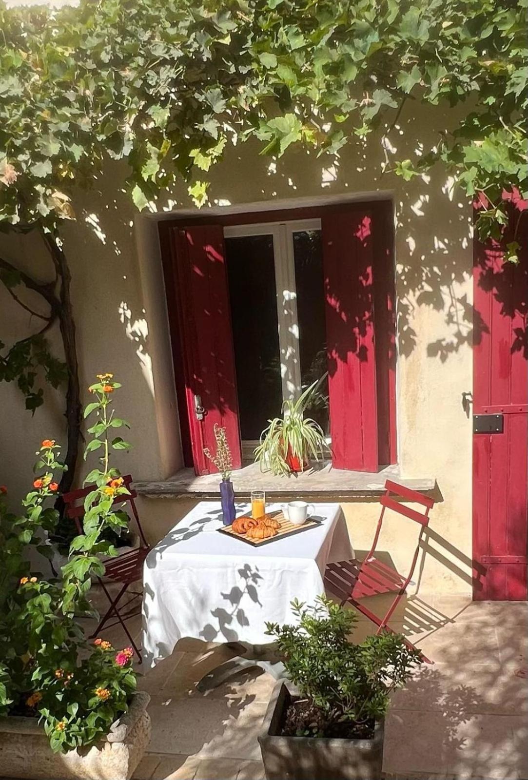 Instant En Provence Apartment
