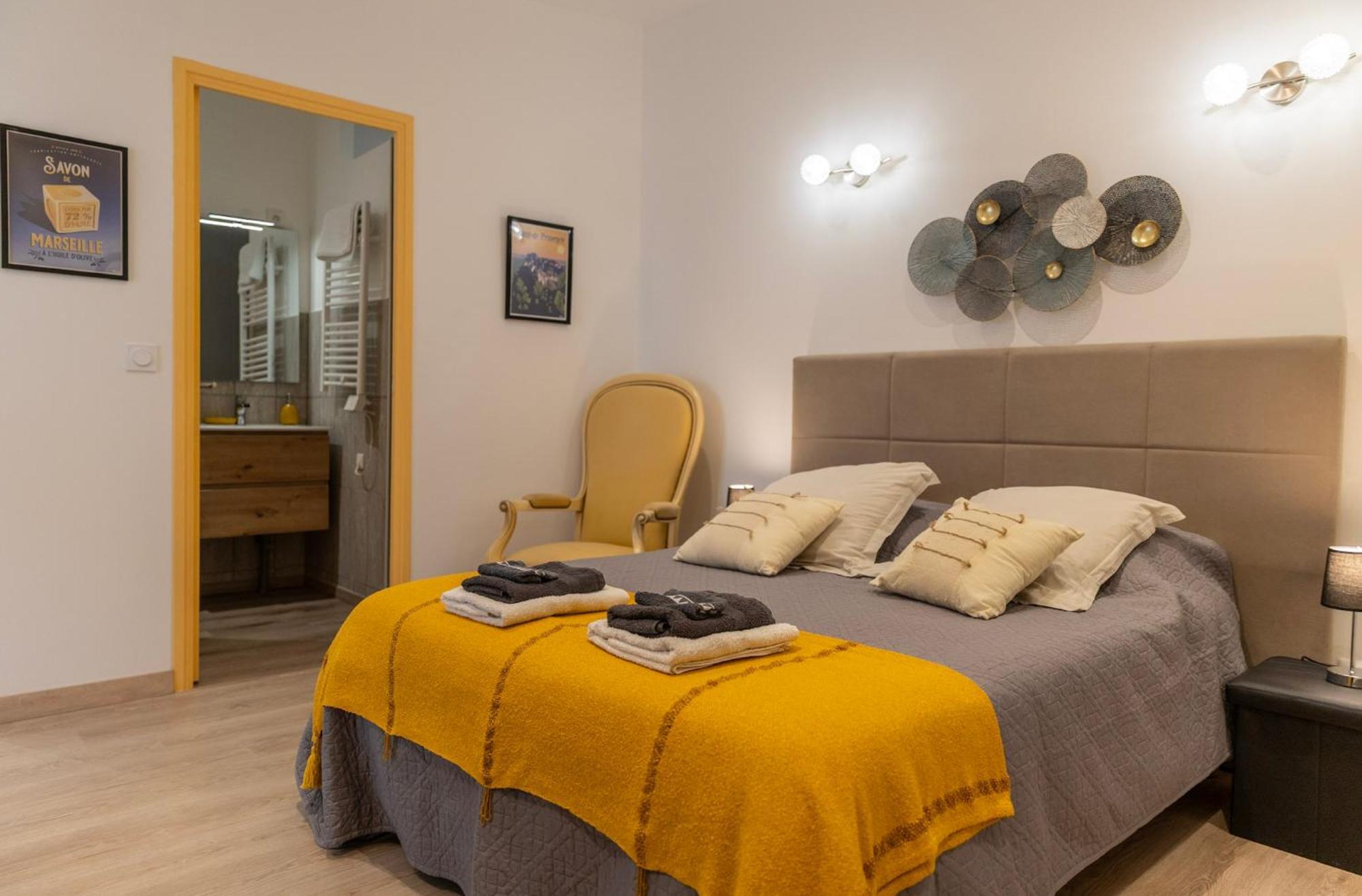 Instant En Provence Apartment